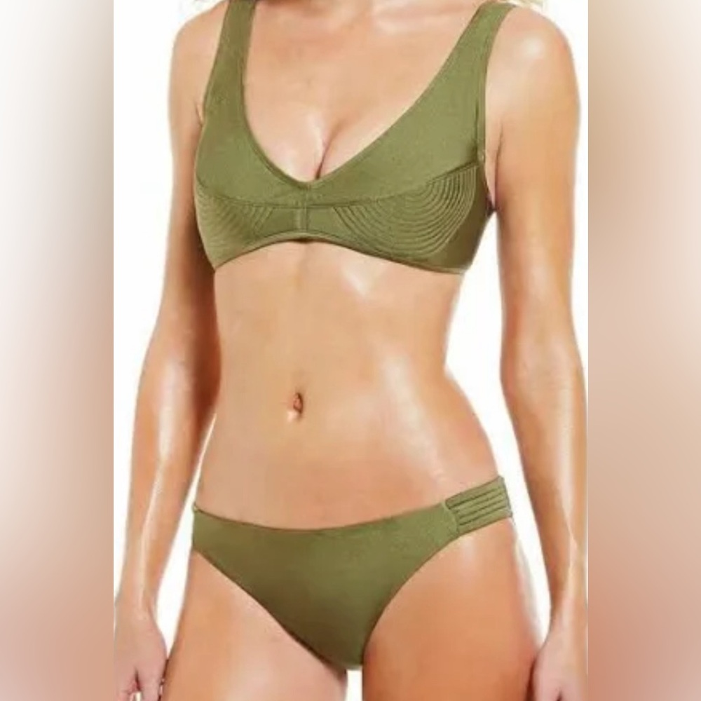 Chelsea and Violet Olive Green  2 pc Bathing Suit Small. E51